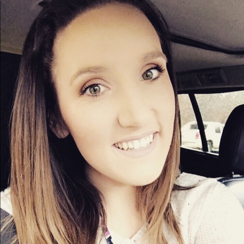 Meet your Posher, Danielle